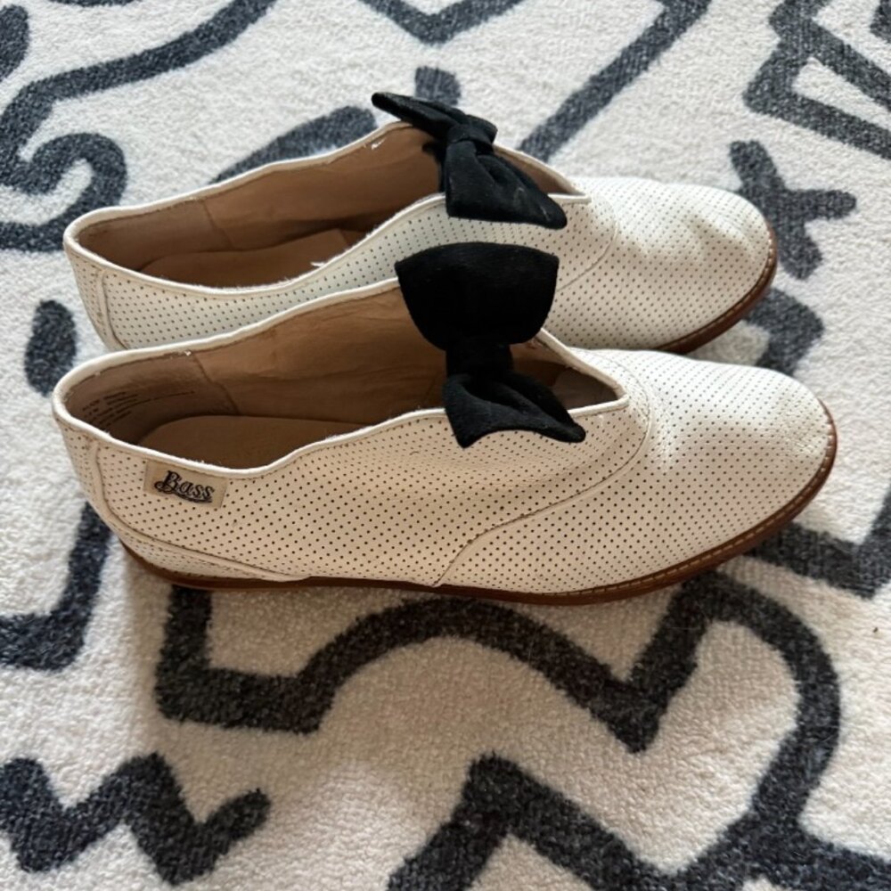 Rachel Antonoff x Bass Alice White Flats with Black Bow 7.5 - Picture 3 of 4
